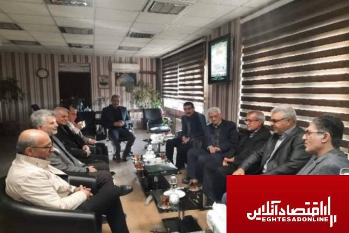 تشکلات کارگری بازوی توانمند دولت در توسعه کار و تولید تشکلات کارگری بازوی توانمند دولت در توسعه کار و تولید