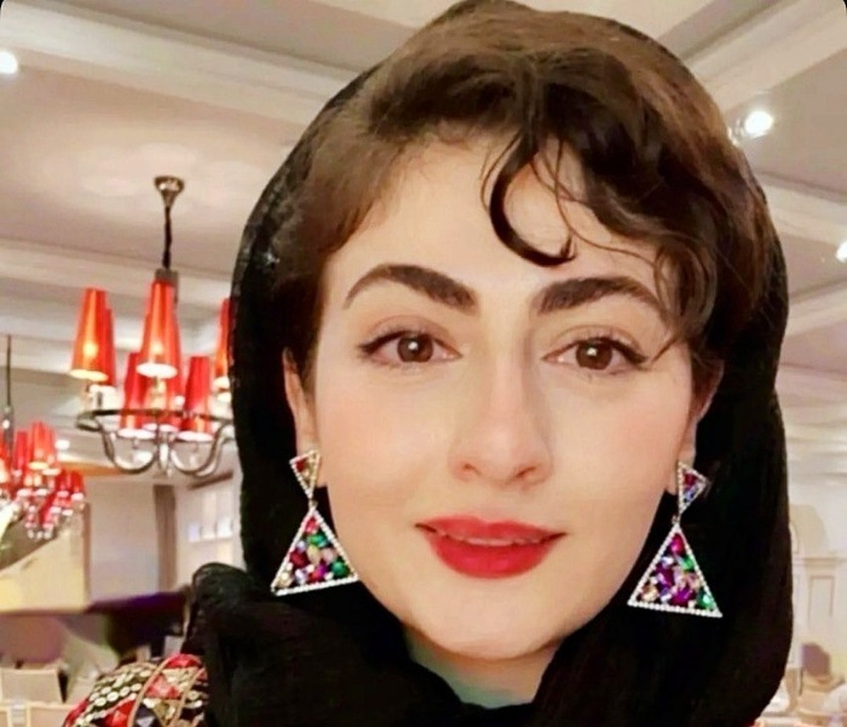 پریسا دوستی، بازیگر نقش انیس در سریال سوجان + بیوگرافی و مسیر حرفهای پریسا دوستی، بازیگر نقش انیس در سریال سوجان + بیوگرافی و مسیر حرفهای