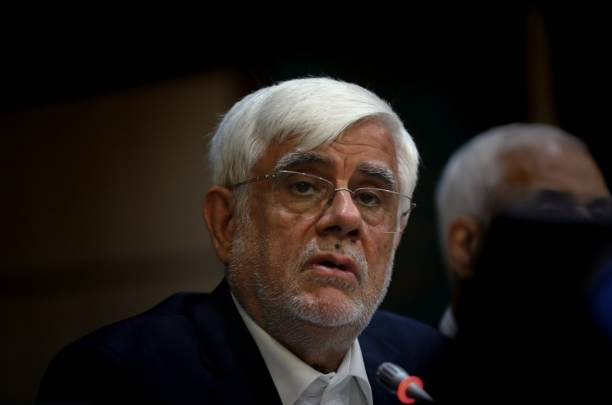 انتقاد تند روزنامه سپاه از سخنان عارف/ در مکران که حتی یک آجر روی آجر گذاشته نشده؛ میخواهید پایتختش کنید؟ انتقاد تند روزنامه سپاه از سخنان عارف/ در مکران که حتی یک آجر روی آجر گذاشته نشده؛ میخواهید پایتختش کنید؟
