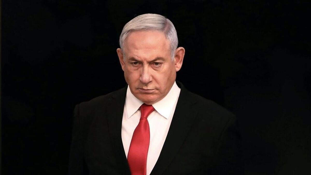 مجسمه نتانیاهو پُر خون شد + عکس مجسمه نتانیاهو پُر خون شد + عکس