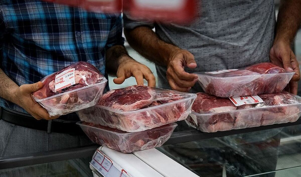 توزیع گوشت دولتی رایگان به مناسبت روز پدر ۱۴۰۳ آغاز شد توزیع گوشت دولتی رایگان به مناسبت روز پدر ۱۴۰۳ آغاز شد