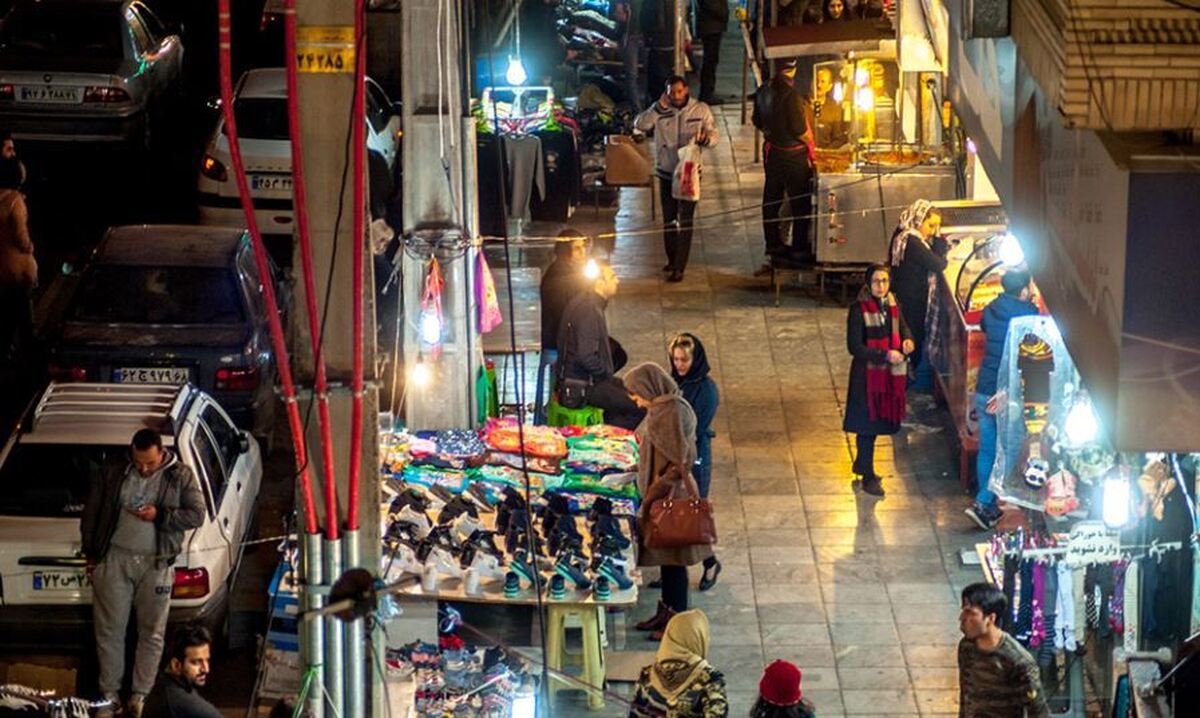 ساماندهی شبانه دستفروشان کرج آغاز شد ساماندهی شبانه دستفروشان کرج آغاز شد
