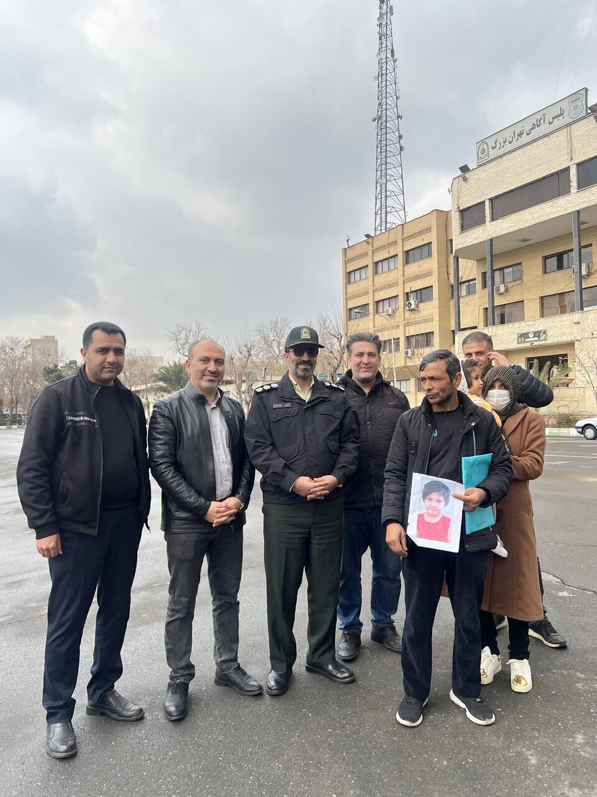 دختر ۳ ساله افغان به قیمت ۱۶۰ میلیون تومان فروخته شد دختر ۳ ساله افغان به قیمت ۱۶۰ میلیون تومان فروخته شد