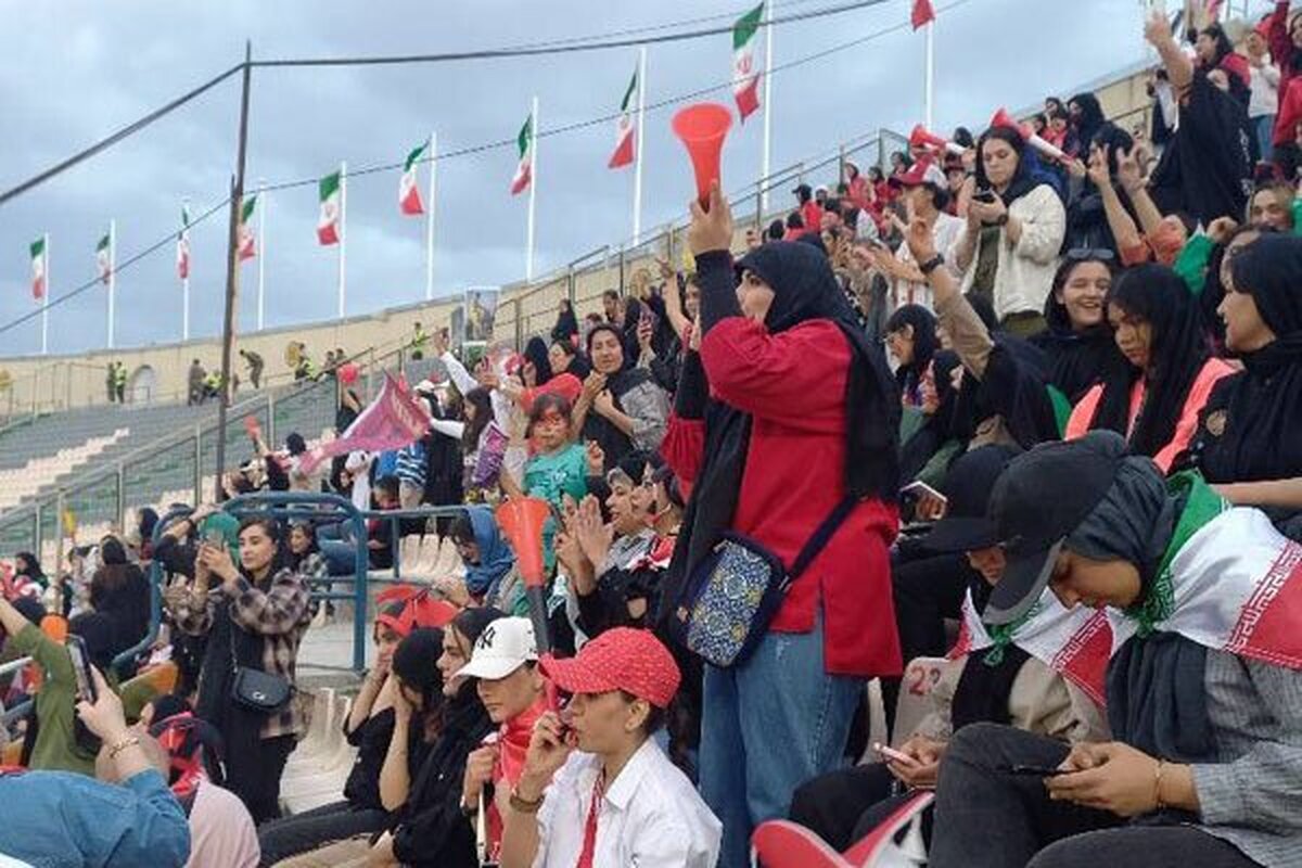 ممنوعیت دوباره ورود بانوان به ورزشگاه ممنوعیت دوباره ورود بانوان به ورزشگاه
