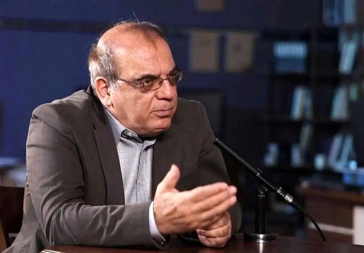 کنایه عباس عبدی به عارف: شما را نیاوردهاند که گریه کنید / چرا مسئولیت پذیرفتید؟ کنایه عباس عبدی به عارف: شما را نیاوردهاند که گریه کنید / چرا مسئولیت پذیرفتید؟