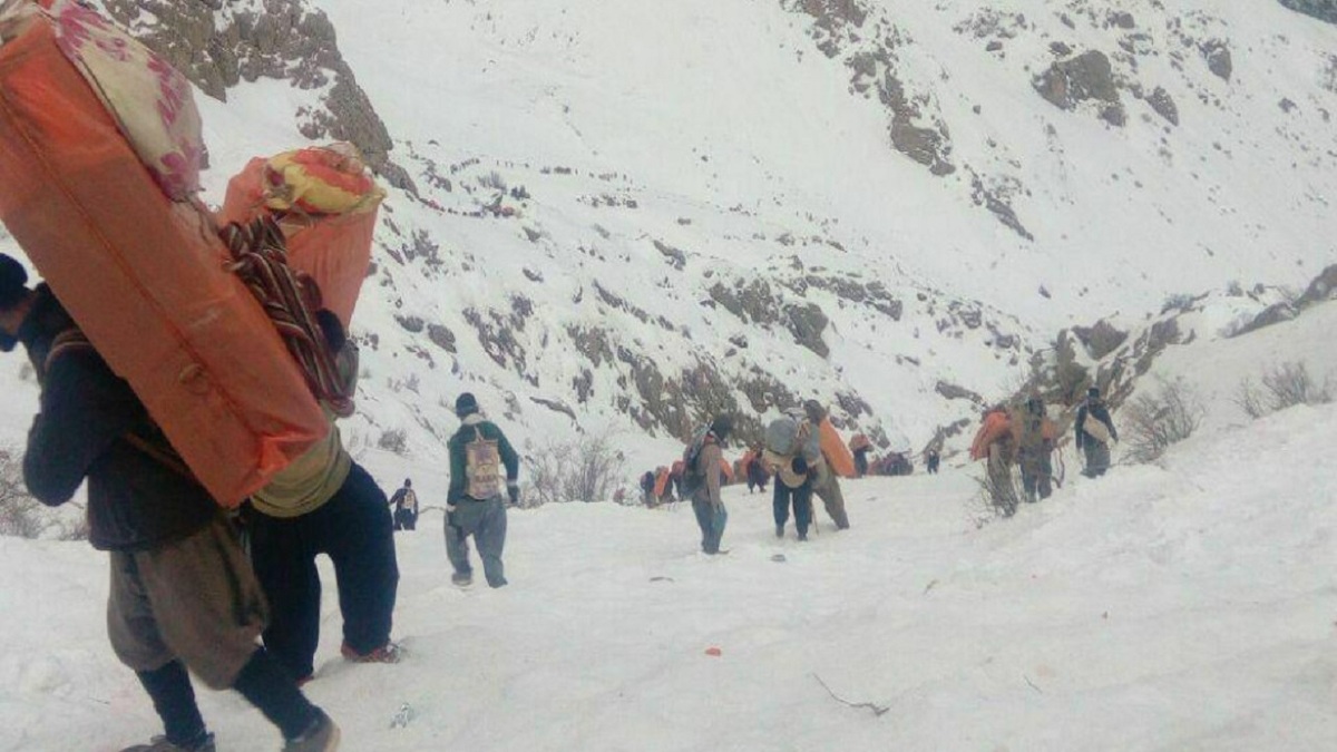 نجات کولبران یخزده نجات کولبران یخزده