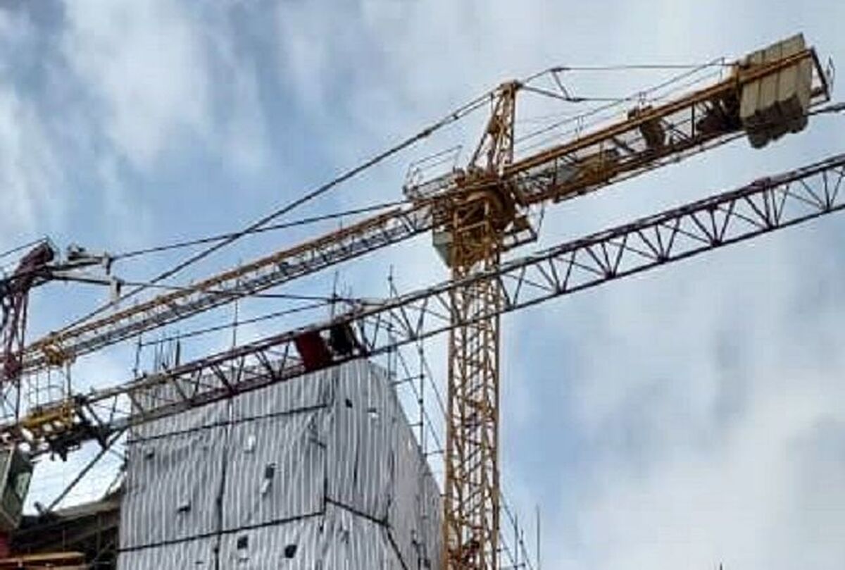 مسدود شدن خیابان ملک شریعتی تهران به علت ترکیدگی لوله آب + ویدیو مسدود شدن خیابان ملک شریعتی تهران به علت ترکیدگی لوله آب + ویدیو