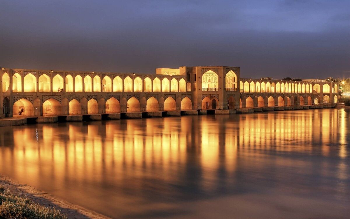 تور زمینی اصفهان در دی ماه ۱۴۰۳ / سفر به نصف جهان چند میلیون هزینه دارد؟ + جدول تور زمینی اصفهان در دی ماه ۱۴۰۳ / سفر به نصف جهان چند میلیون هزینه دارد؟ + جدول