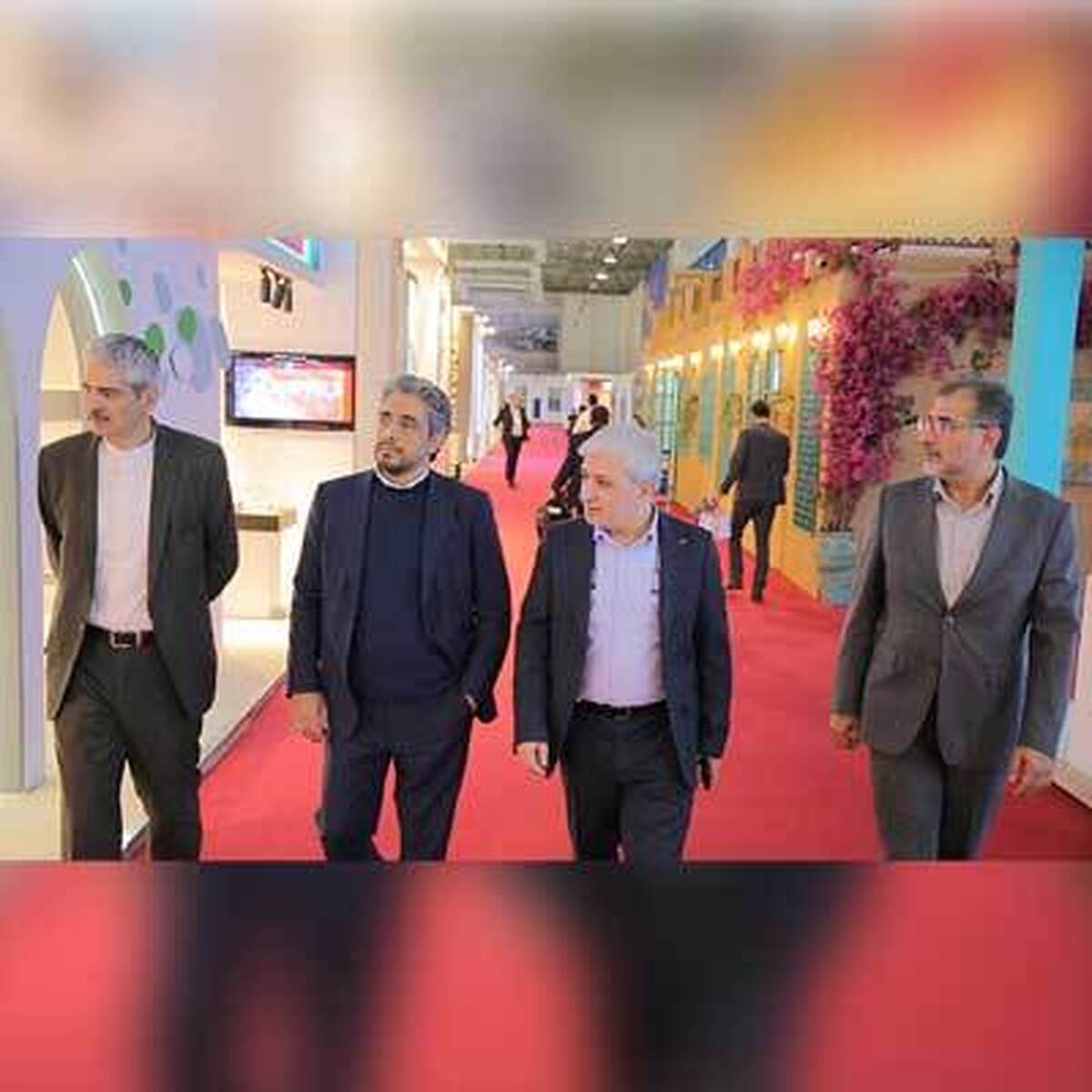 بازدید مدیرعامل و اعضای هیئت مدیره بانک اقتصادنوین از نمایشگاه کیش اکسپو بازدید مدیرعامل و اعضای هیئت مدیره بانک اقتصادنوین از نمایشگاه کیش اکسپو