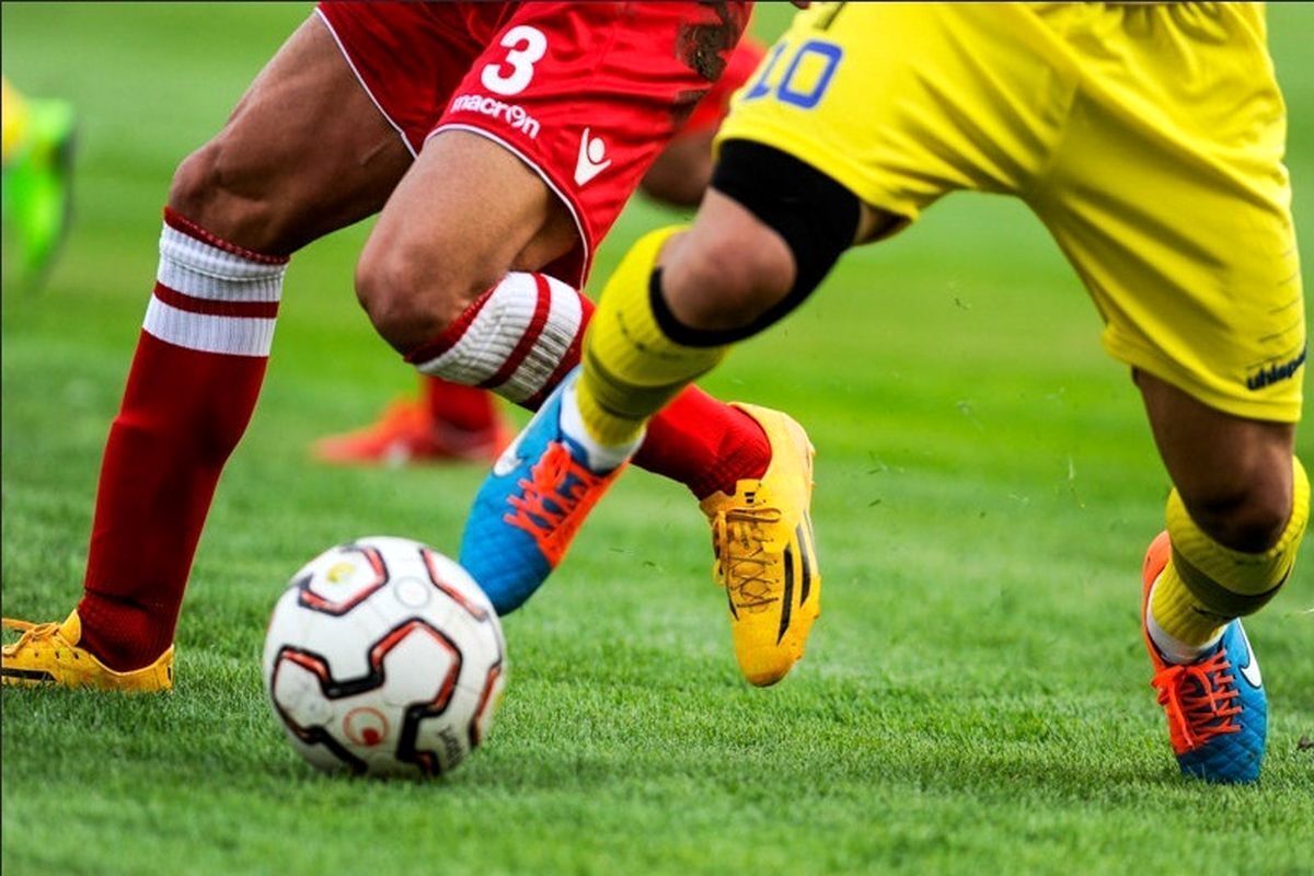 بازیکن قاچاقی فولاد به پرسپولیس گل زد بازیکن قاچاقی فولاد به پرسپولیس گل زد