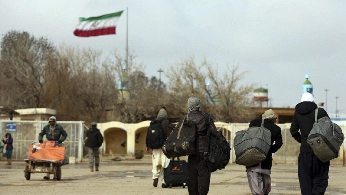 مافیای ویزای ۱۰۰۰ دلاری ایران در افغانستان متلاشی شد مافیای ویزای ۱۰۰۰ دلاری ایران در افغانستان متلاشی شد