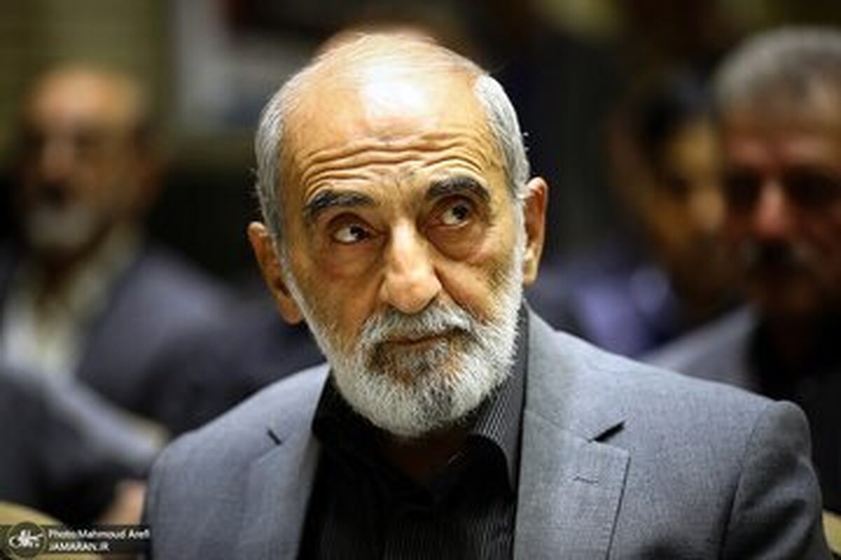 پای حسین شریعتمداری به دادسرا باز شد پای حسین شریعتمداری به دادسرا باز شد