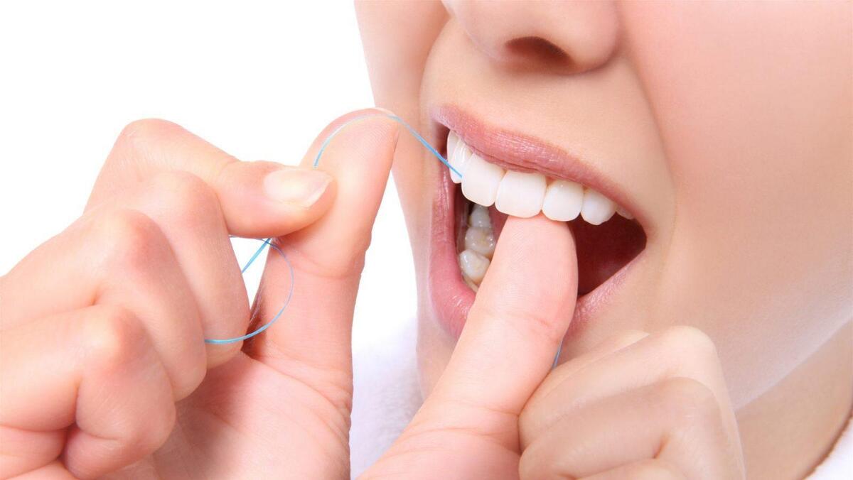 چرا باید حتما نخ دندان بکشیم؟ چرا باید حتما نخ دندان بکشیم؟