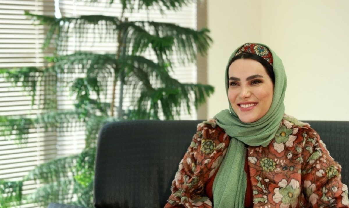 بیوگرافی مهسا ایرانیان / ماجرای عکسهای عجیب از نامزدی مجری صدا و سیما بیوگرافی مهسا ایرانیان / ماجرای عکسهای عجیب از نامزدی مجری صدا و سیما