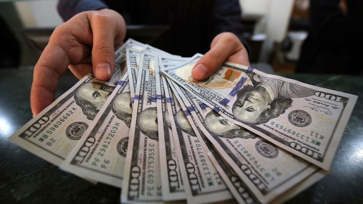 کاهش نرخ دلار از هفته اول اسفند/ مواضع ترامپ سرعت رشد نرخ ارز را بیشتر کرد کاهش نرخ دلار از هفته اول اسفند/ مواضع ترامپ سرعت رشد نرخ ارز را بیشتر کرد