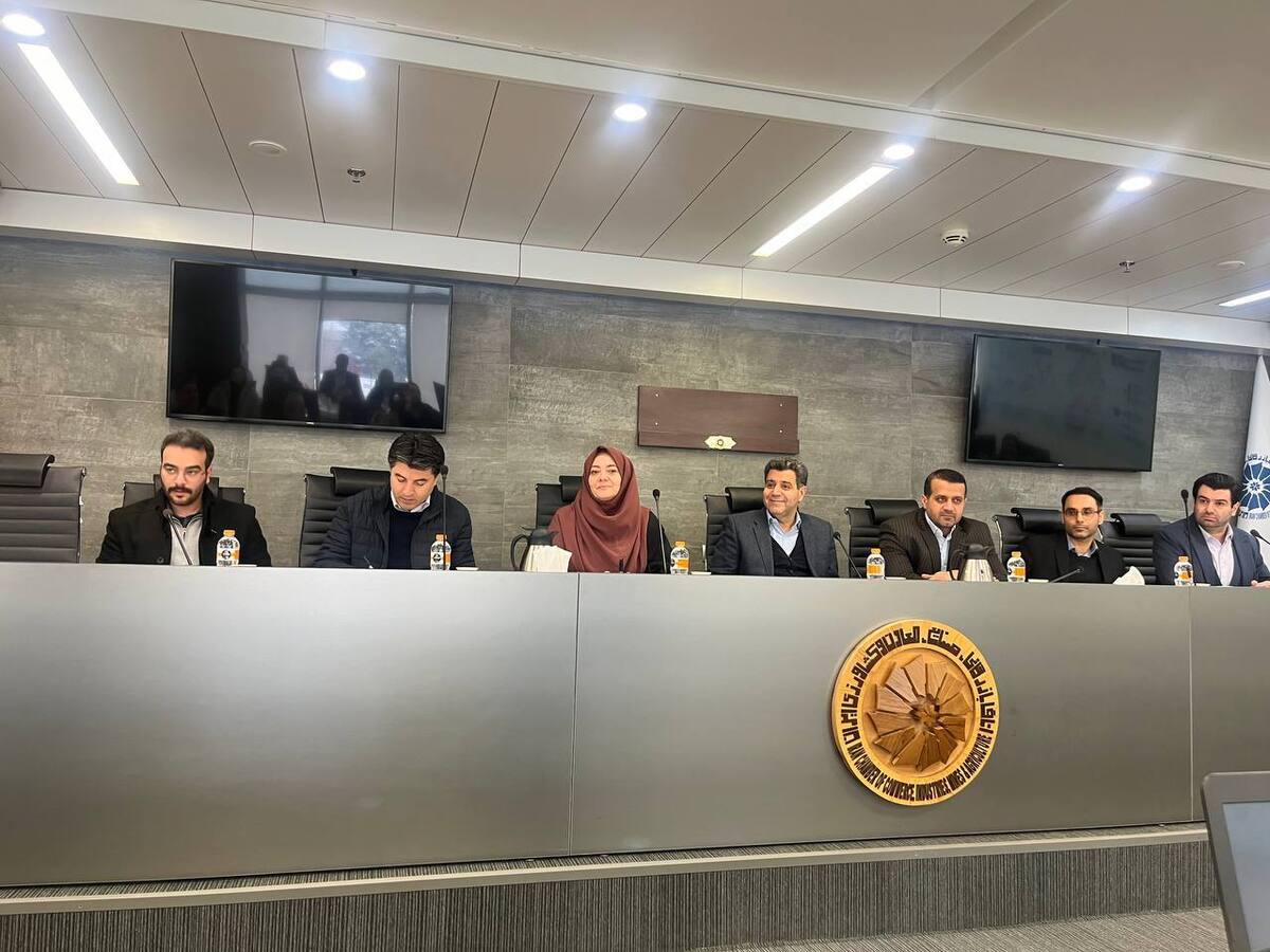 دولت در دوگانه رشد اقتصادی و امنیت، امنیت را ترجیح میدهد دولت در دوگانه رشد اقتصادی و امنیت، امنیت را ترجیح میدهد
