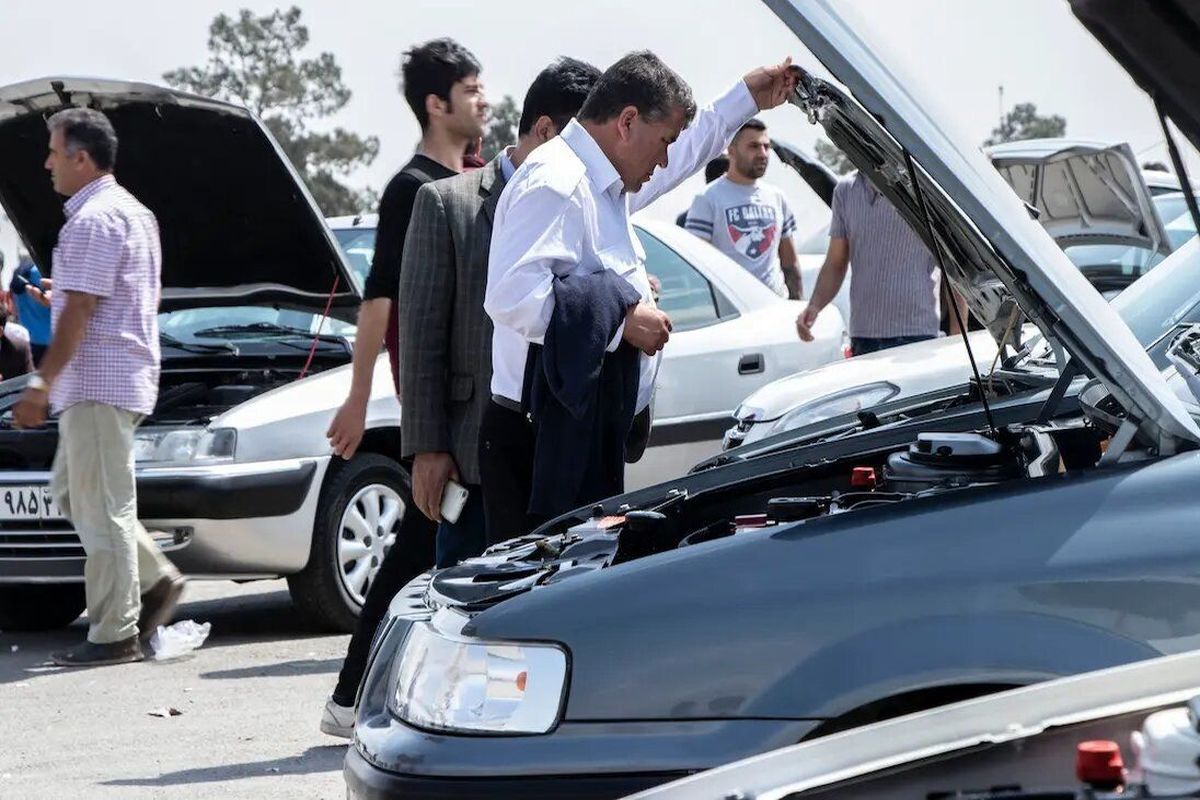 تغییرات ناگهانی قیمت خودرو در بازار امروز ۳۰ بهمن تغییرات ناگهانی قیمت خودرو در بازار امروز ۳۰ بهمن