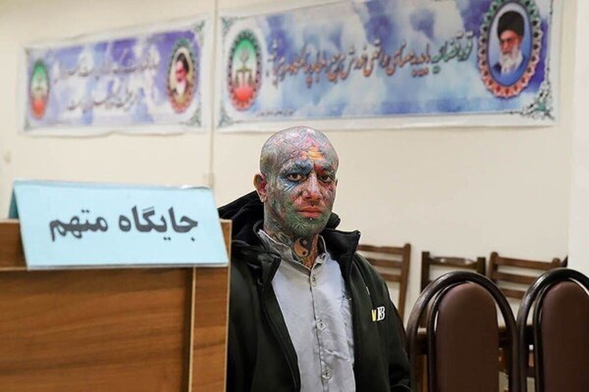 تصویر دیدهنشده از امیر تتلو در آغوش پدرش تصویر دیدهنشده از امیر تتلو در آغوش پدرش