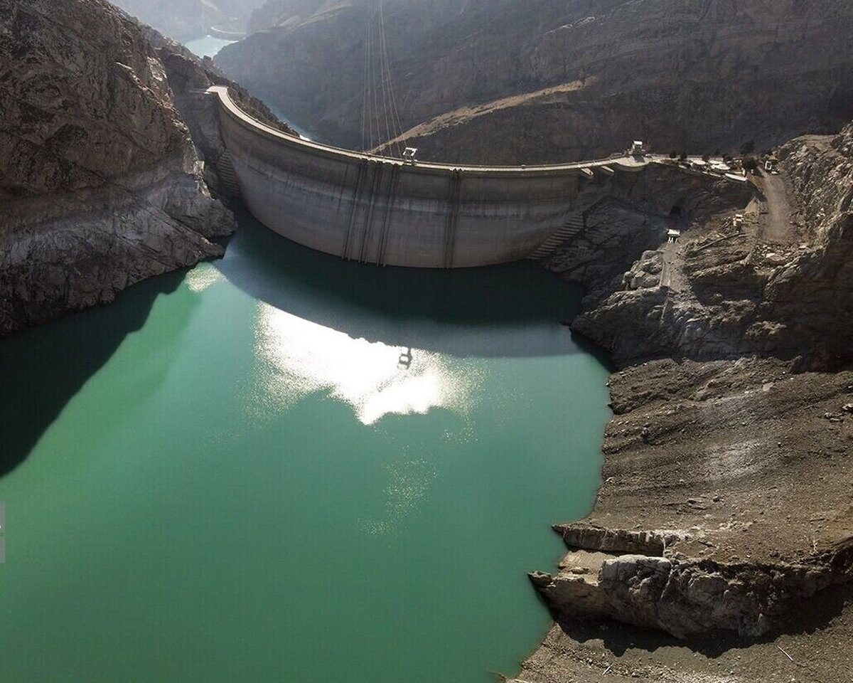 بحران کم آبی در راه است/ مشترکان صرفه جویی کنند بحران کم آبی در راه است/ مشترکان صرفه جویی کنند