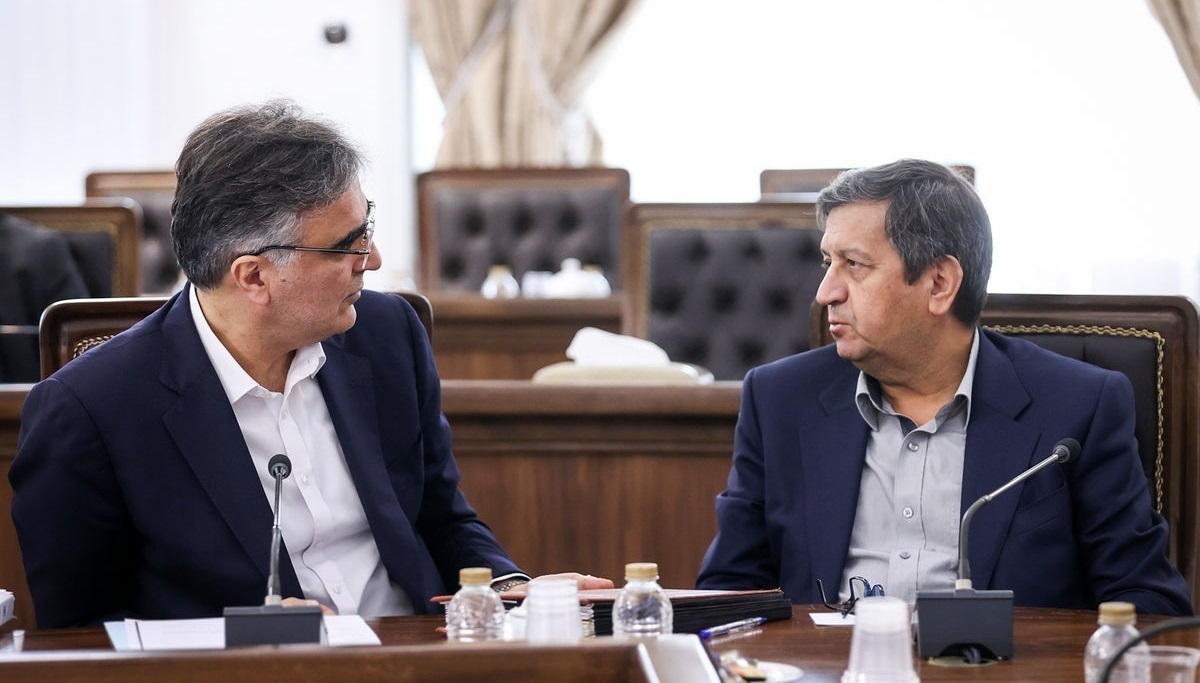 دفاع جانانه محمدرضا فرزین از همتی دفاع جانانه محمدرضا فرزین از همتی