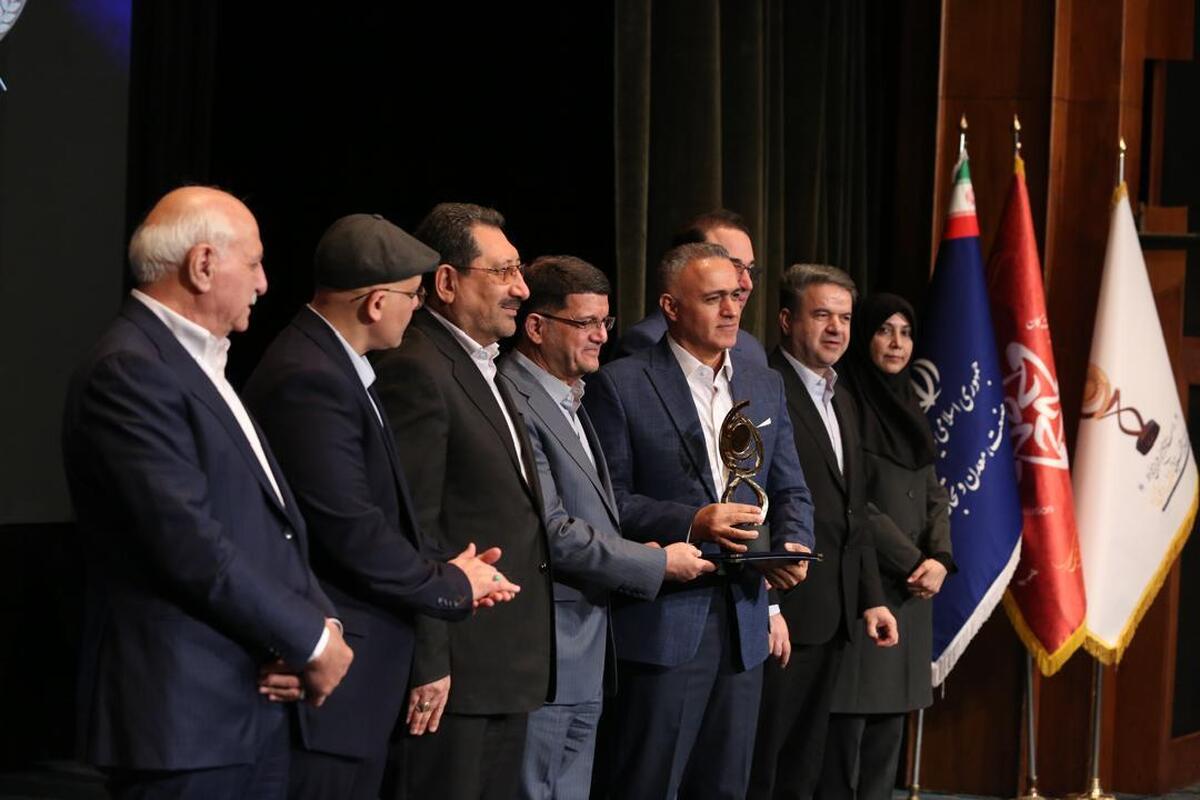گلدیران، تندیس ملی حمایت از حقوق مصرفکنندگان را از آن خود کرد گلدیران، تندیس ملی حمایت از حقوق مصرفکنندگان را از آن خود کرد