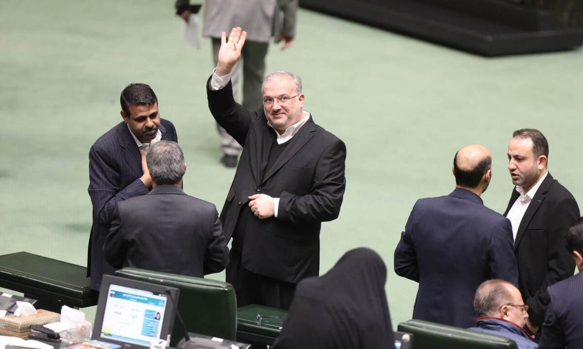 بیثباتی بازارها در غیاب وزیر اقتصاد را هشدار داده بودیم / باید مراقب باشیم ابزارهای نظارتی به اهرم فشار سیاسی بدل نشود بیثباتی بازارها در غیاب وزیر اقتصاد را هشدار داده بودیم / باید مراقب باشیم ابزارهای نظارتی به اهرم فشار سیاسی بدل نشود