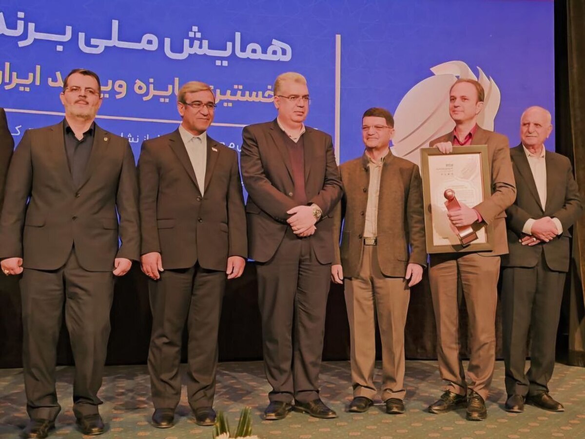 هلو در فهرست برندهای ملی برتر کشور به انتخاب وزارت صمت هلو در فهرست برندهای ملی برتر کشور به انتخاب وزارت صمت