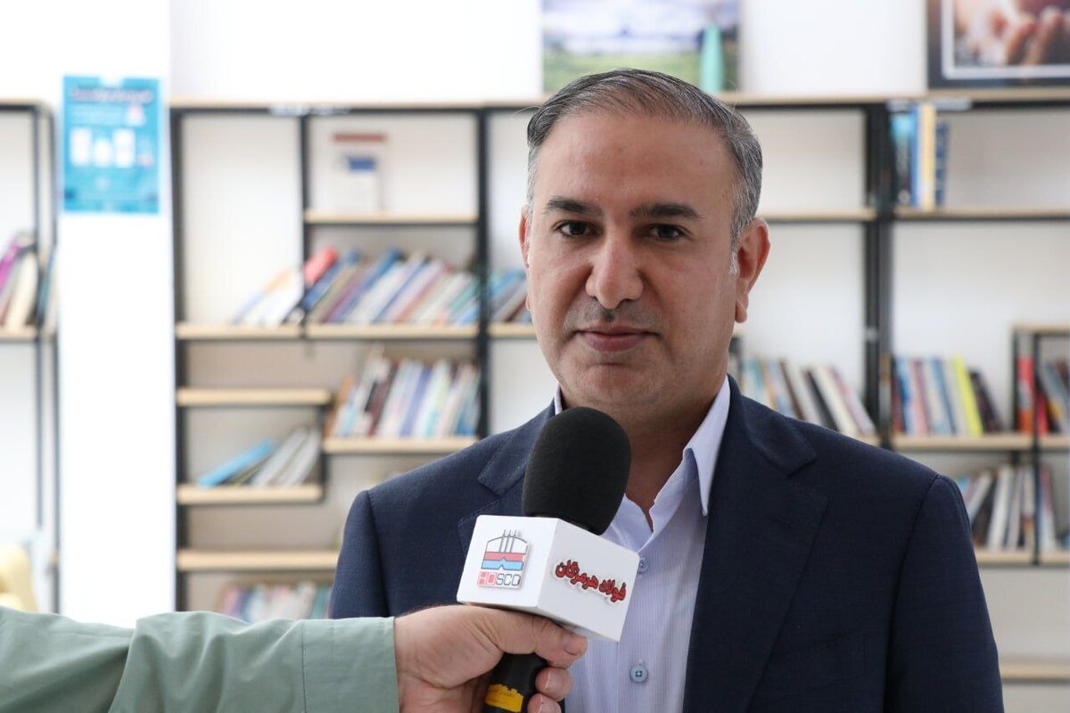مدیر فروش و بازاریابی فولاد هرمزگان به مناسبت روز حمایت از حقوق مصرفکنندگان مطرح کرد: تضمین فروش پایدار سازمان با رعایت حقوق مصرفکننده مدیر فروش و بازاریابی فولاد هرمزگان به مناسبت روز حمایت از حقوق مصرفکنندگان مطرح کرد: تضمین فروش پایدار سازمان با رعایت حقوق مصرفکننده