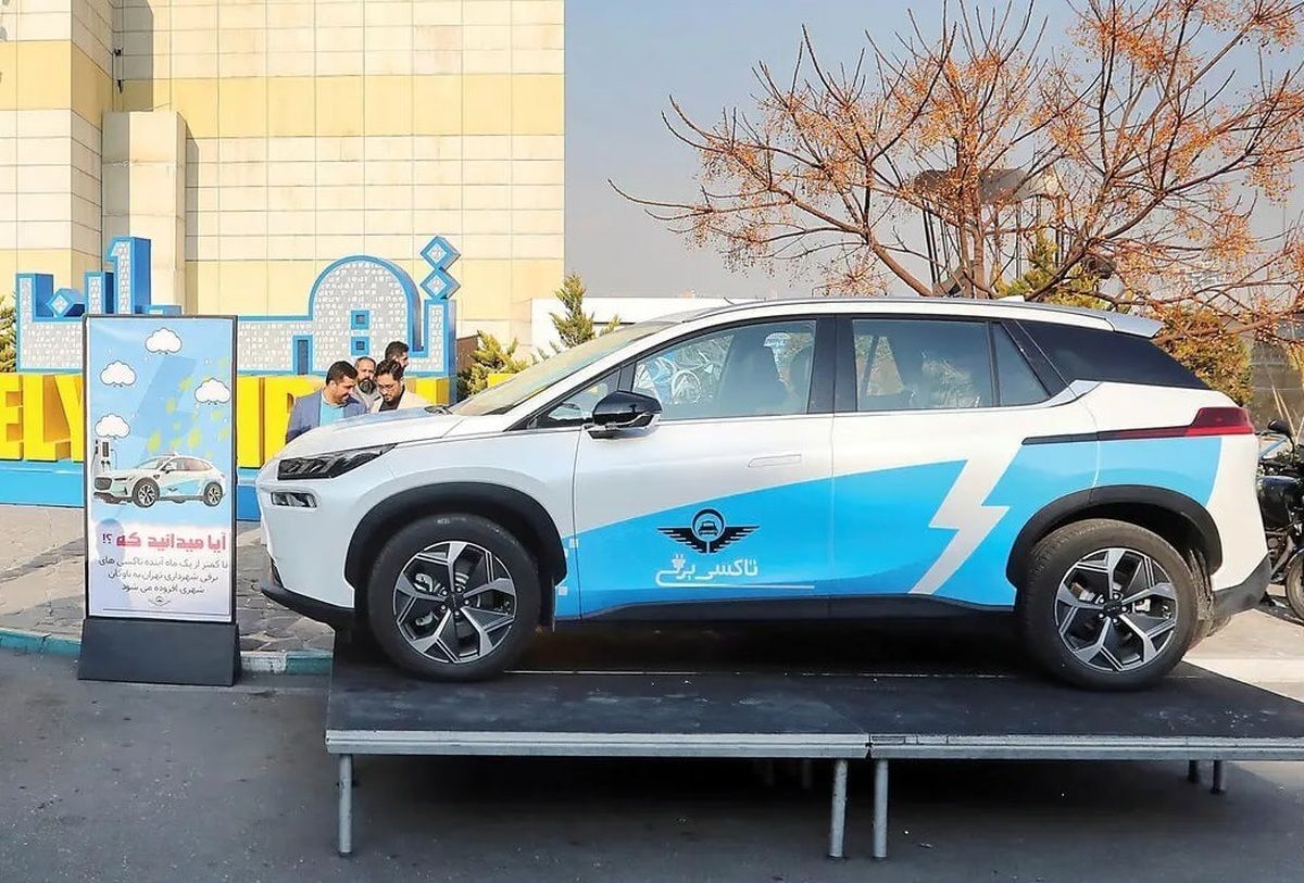 قیمت تاکسیهای شاسیبلند تهران اعلام شد قیمت تاکسیهای شاسیبلند تهران اعلام شد