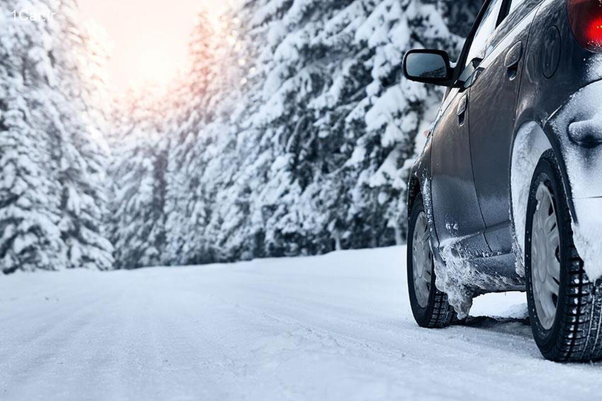 نکات مهم برای ترمز کردن روی برف و یخ نکات مهم برای ترمز کردن روی برف و یخ