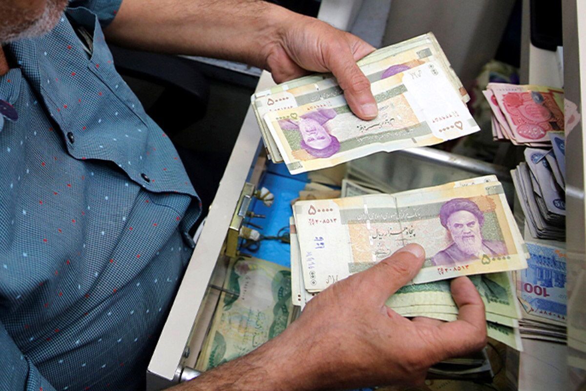 دستمزد کارگران تا 40 درصد افزایش پیدا کند دستمزد کارگران تا 40 درصد افزایش پیدا کند