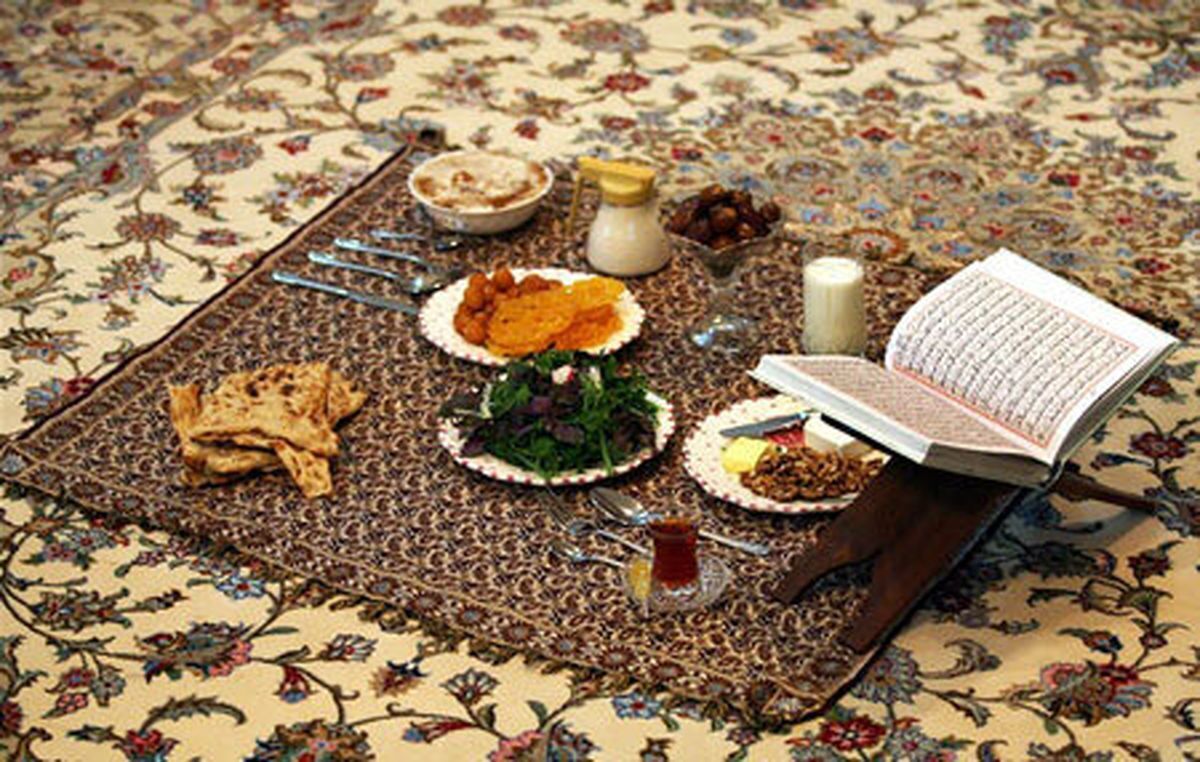 مواد غذایی که در ماه رمضان نباید بخورید مواد غذایی که در ماه رمضان نباید بخورید