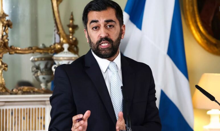 اولین وزیر اول مسلمان اسکاتلند استعفا داد؟ اولین وزیر اول مسلمان اسکاتلند استعفا داد؟