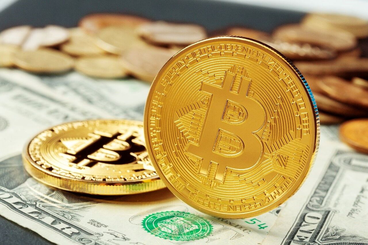 کاهش قیمت بیت کوین و اتریوم کاهش قیمت بیت کوین و اتریوم