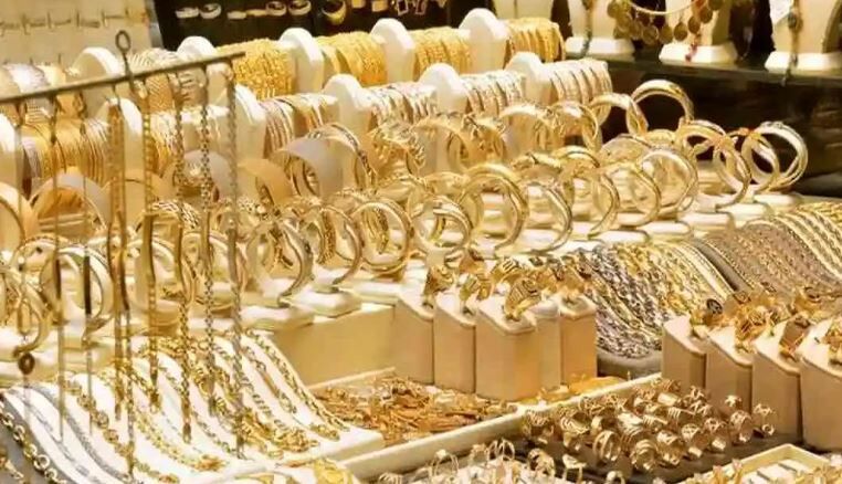 طلا باز هم ارزان شد / آخرین قیمت ها از بازار طلا پانزدهم اردیبهشت (مثقال ۱۸ عیار، طلا گرم ۱۸ عیار) طلا باز هم ارزان شد / آخرین قیمت ها از بازار طلا پانزدهم اردیبهشت (مثقال ۱۸ عیار، طلا گرم ۱۸ عیار)
