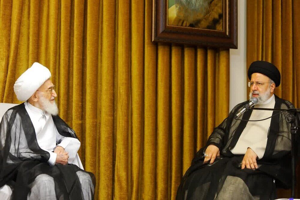 آیت الله نوری همدانی: هر کجا قدم میگذارید، مردم از گرانی و سختی زندگی میگویند آیت الله نوری همدانی: هر کجا قدم میگذارید، مردم از گرانی و سختی زندگی میگویند