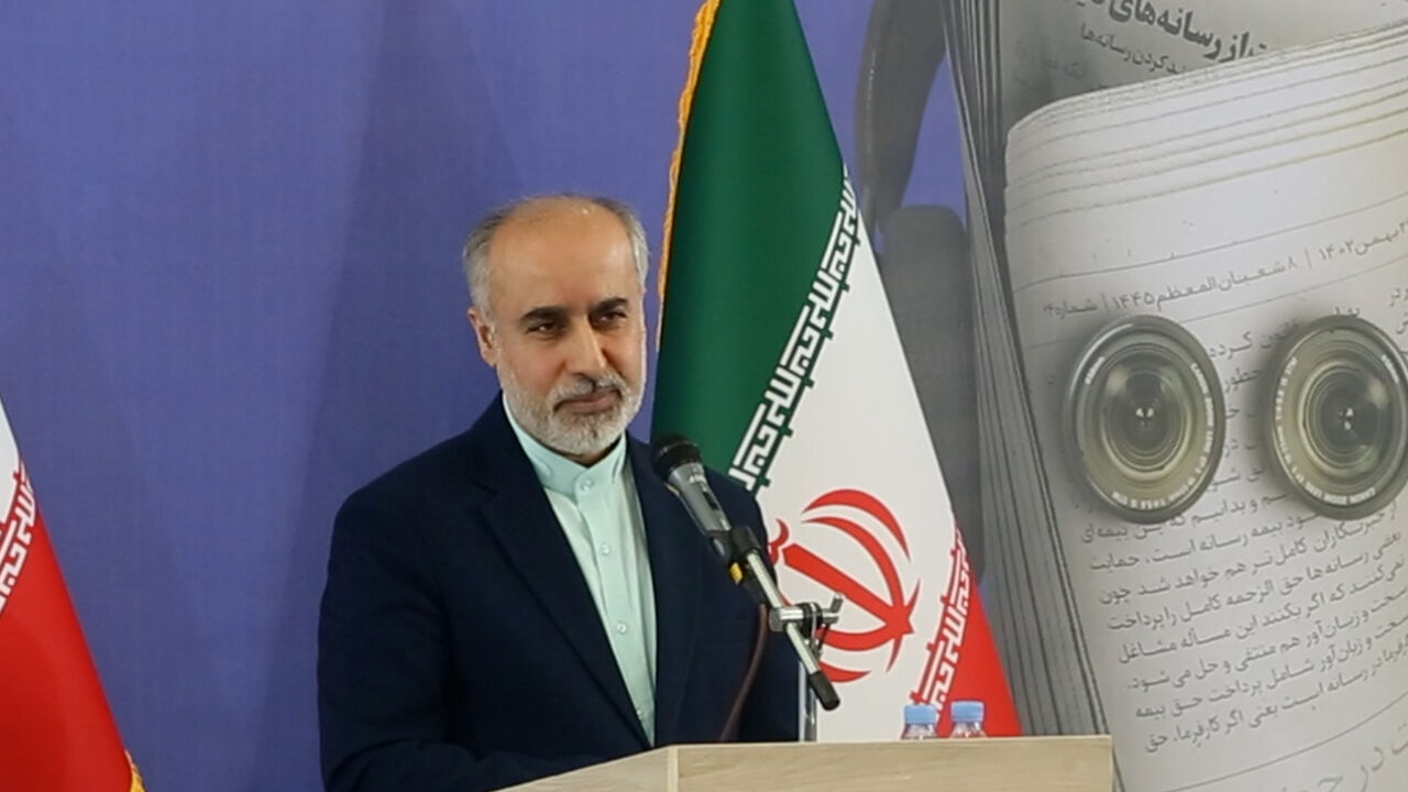 کنعانی: کویت در مورد «آرش» پای میز مذاکره بیاید کنعانی: کویت در مورد «آرش» پای میز مذاکره بیاید