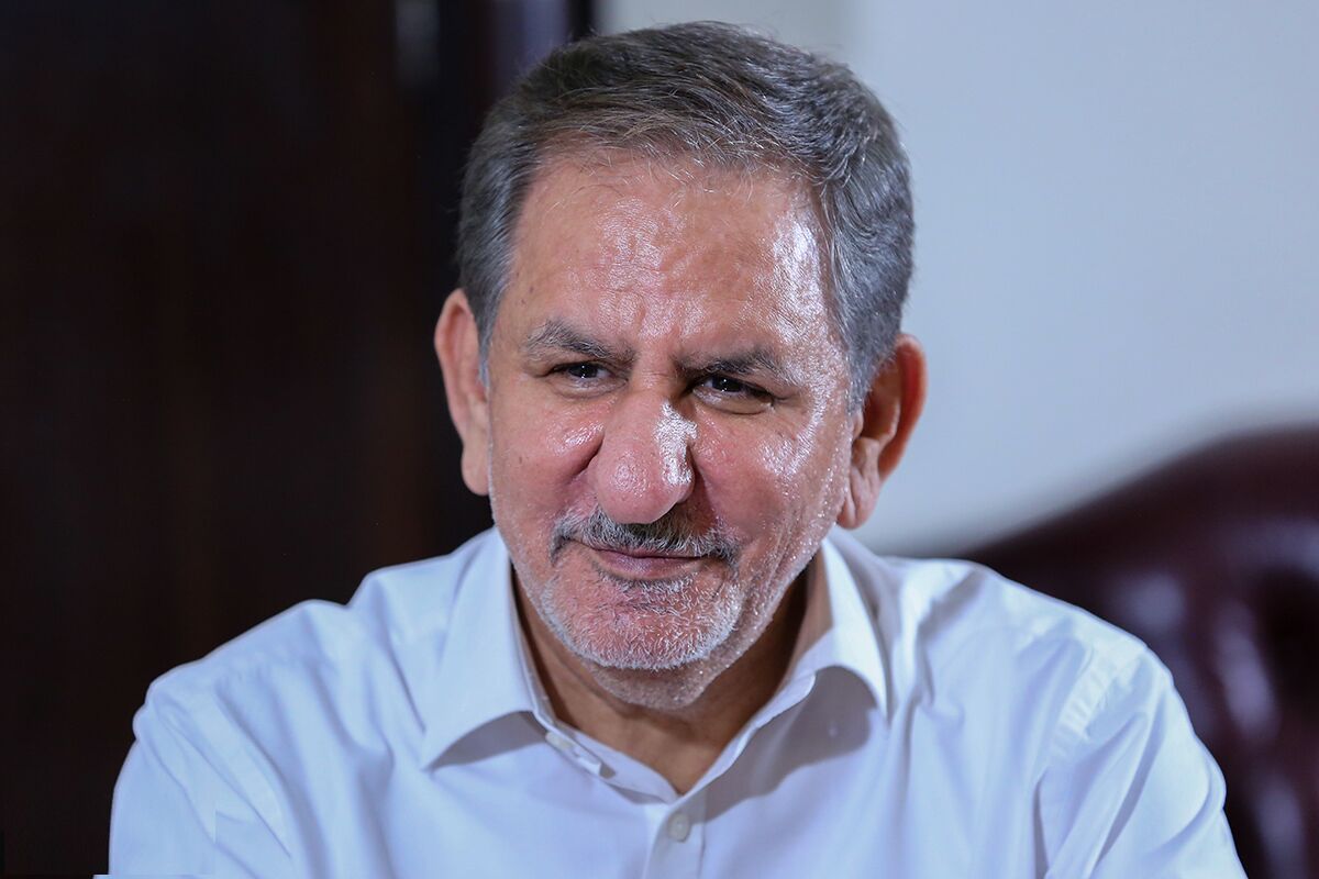 اسحاق جهانگیری : صدای شکسته شدن استخوان مردم به گوش میرسد اسحاق جهانگیری : صدای شکسته شدن استخوان مردم به گوش میرسد