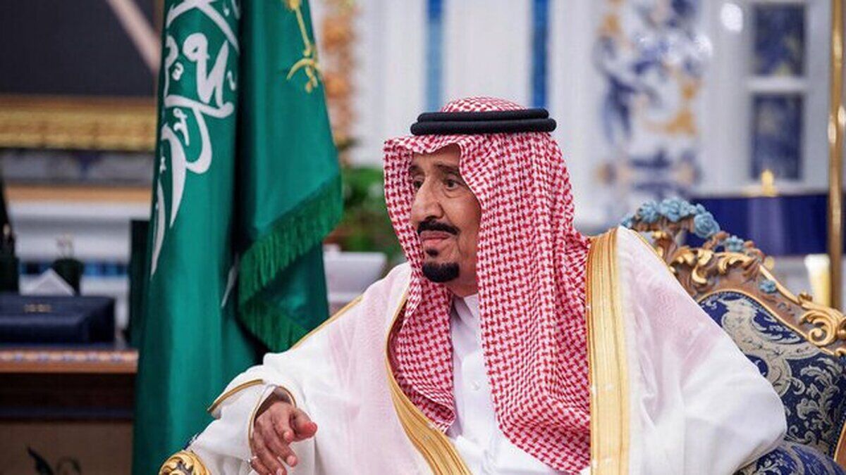 پادشاه عربستان بدحال و به بیمارستان منتقل شد پادشاه عربستان بدحال و به بیمارستان منتقل شد