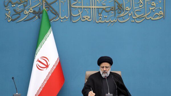 رئیسی: مشکلات آبی و برقی کشور در حال حلشدن هستند رئیسی: مشکلات آبی و برقی کشور در حال حلشدن هستند