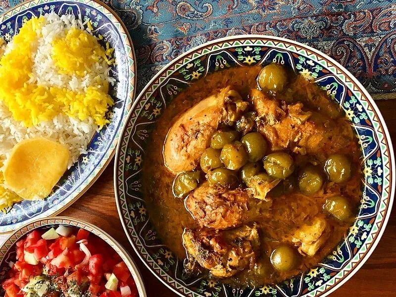 طرز تهیه خورش گوجه سبز طرز تهیه خورش گوجه سبز