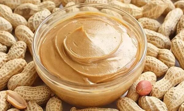 کره بادام زمینی بهتر است یا کرم کنجد؟ کره بادام زمینی بهتر است یا کرم کنجد؟