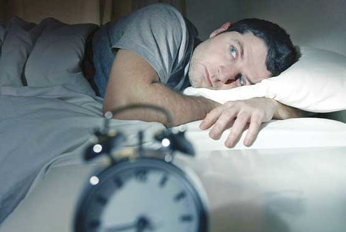 بیخوابی چه آسیبی به سلامت روان میزند؟ بیخوابی چه آسیبی به سلامت روان میزند؟