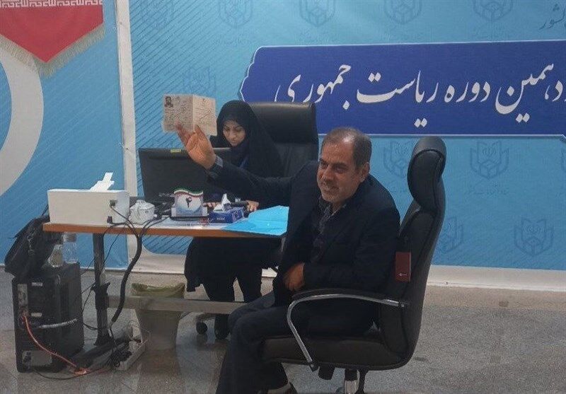 نامزد ریاست جمهوری که مجبور به معرفی خود به خبرنگاران شد نامزد ریاست جمهوری که مجبور به معرفی خود به خبرنگاران شد