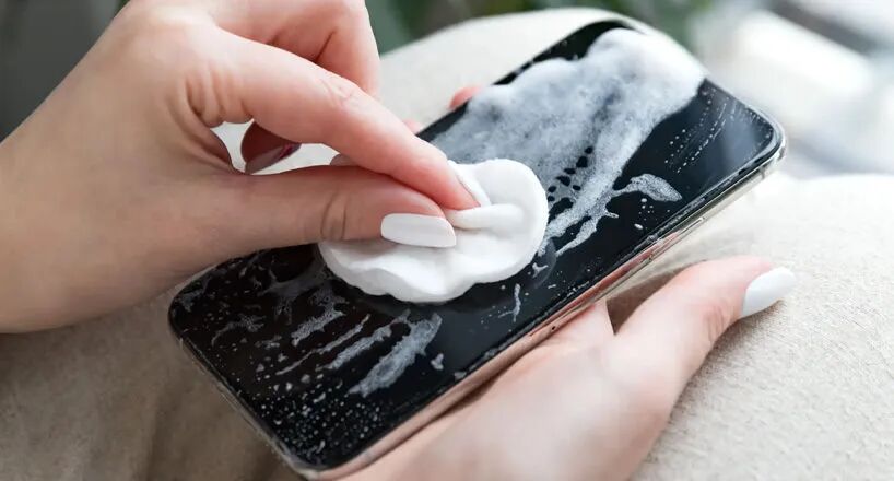 هر چند وقت یکبار باید تلفن همراه را تمیز کرد؟ هر چند وقت یکبار باید تلفن همراه را تمیز کرد؟