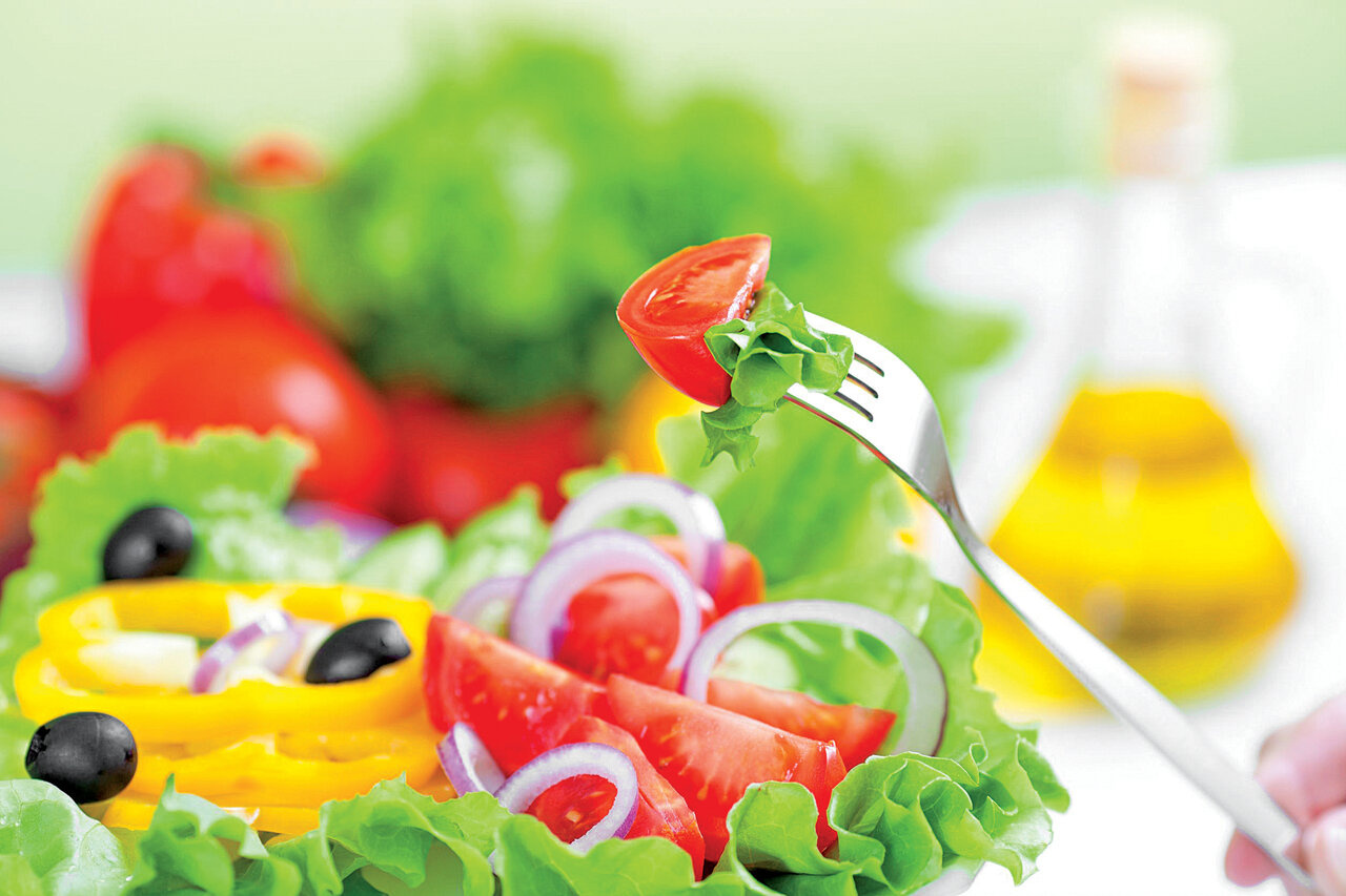 ۷ خطر سریع غذا خوردن برای سلامتی ۷ خطر سریع غذا خوردن برای سلامتی