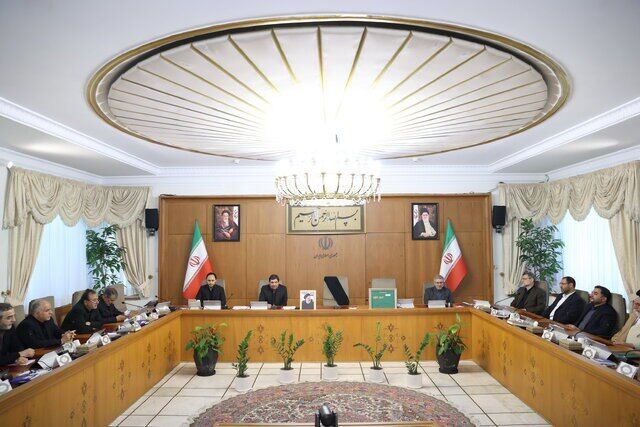 نخستین جلسه هیات دولت به ریاست مخبر برگزار شد نخستین جلسه هیات دولت به ریاست مخبر برگزار شد
