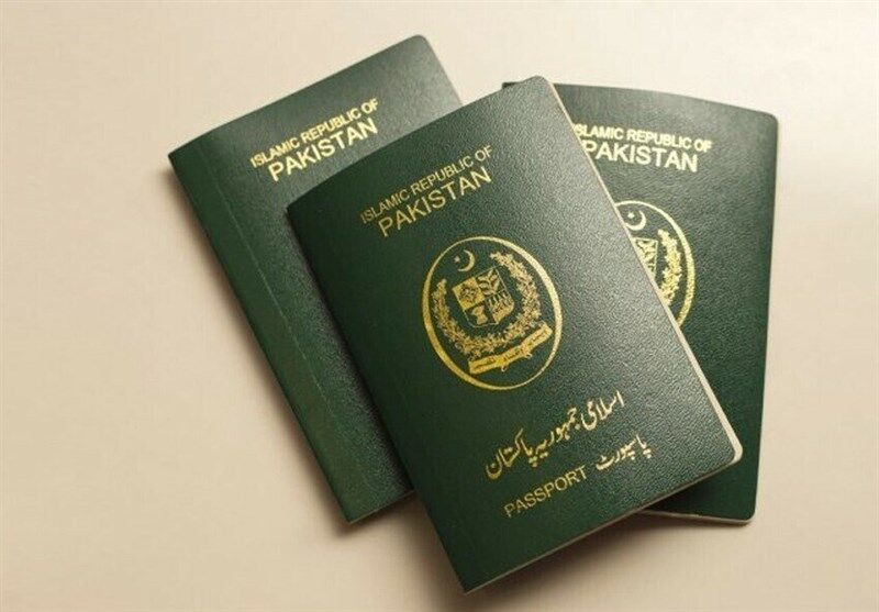 به پناهندگان خارج از کشور پاسپورت نمی دهیم به پناهندگان خارج از کشور پاسپورت نمی دهیم