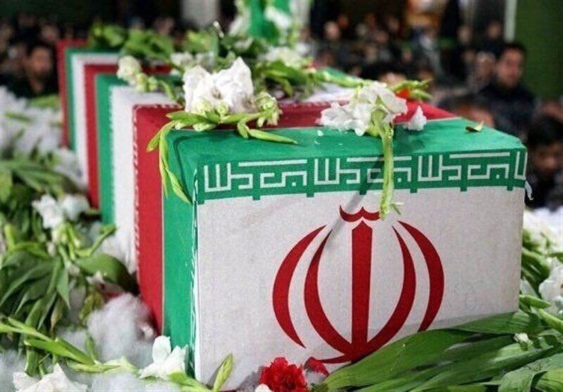 این دختر در صف اول مراسم خاکسپاری رییس جمهور کیست؟ + عکس این دختر در صف اول مراسم خاکسپاری رییس جمهور کیست؟ + عکس