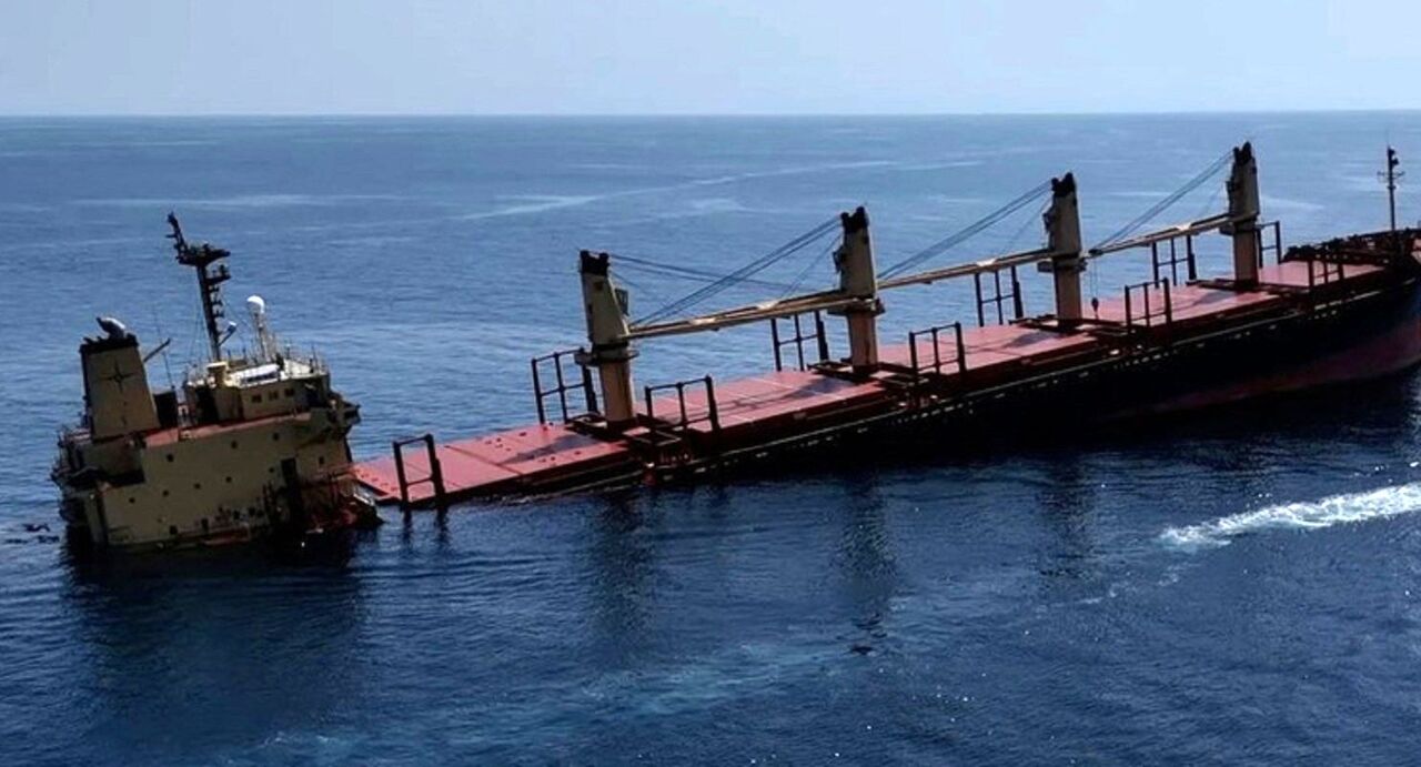 یک کشتی در دریای سرخ غرق شد یک کشتی در دریای سرخ غرق شد